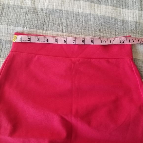 The Mogan | Pencil Skirt - Picture 7 of 7